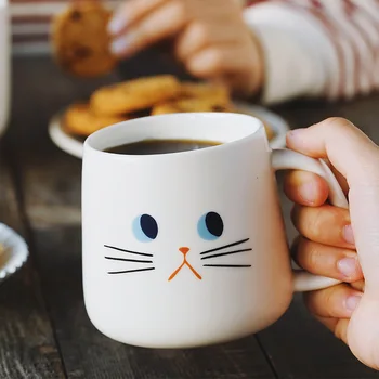 Jednoduché Káva Hrnček Cartoon Čaj Úrad s Rukoväť Roztomilé Anime Porcelánu Pár Hrnčekov Kawaii Tepelnej Taza Coffe Stroj