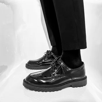 Nový Príchod Mens Príležitostných Kožené Topánky Hrubé Soled Formálne Topánky Móda Prízvukom Elegantné Topánky Na Voľný Čas Chodiť Oxford Mužská Obuv Dospelých